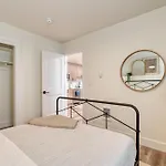 Stay Portland Collection - The Madison Farmhouse - Vintage Shops & Espresso