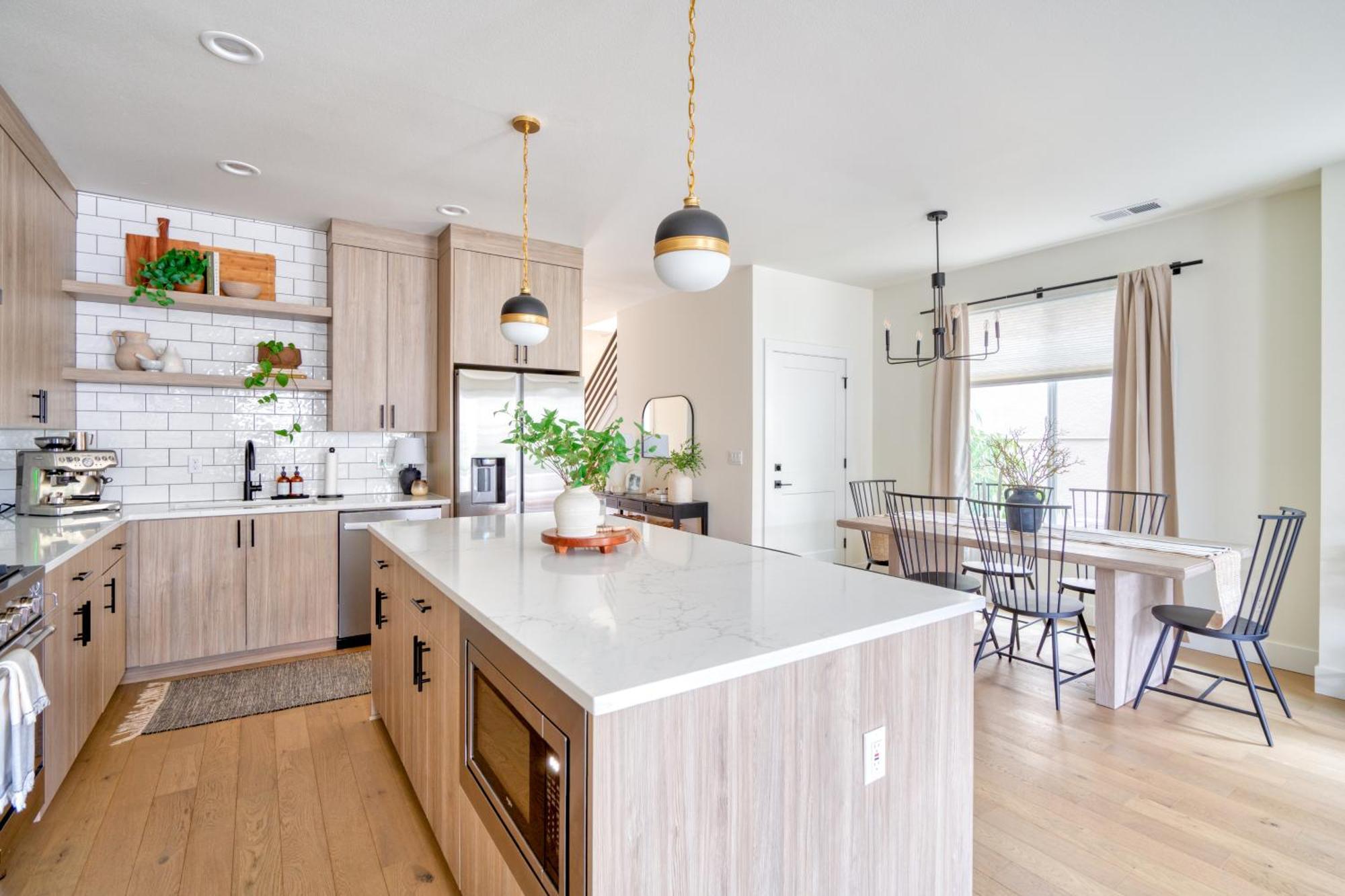 Holiday home Collection - The Madison - Vintage Shops & Espresso Portland